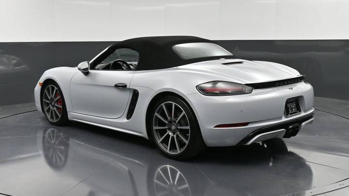 Porsche 718 Boxster
