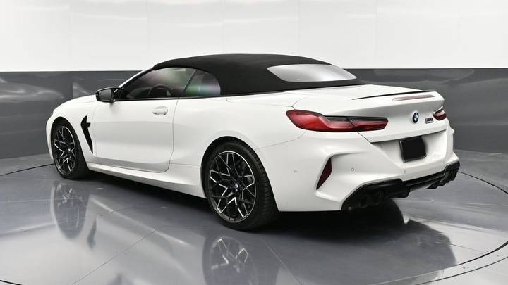 BMW M8