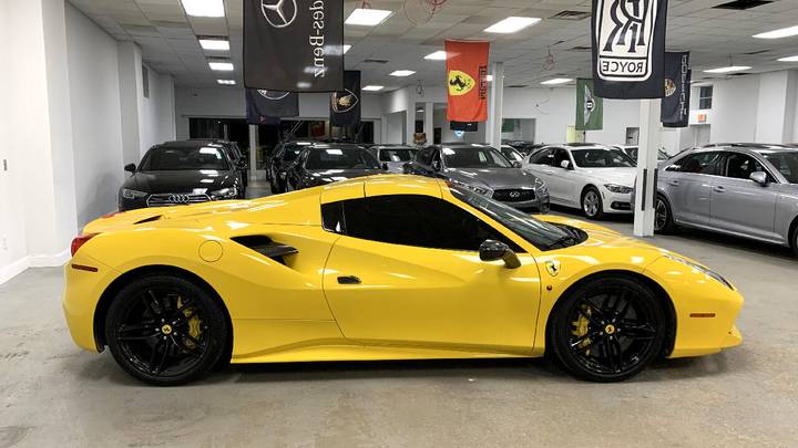 Ferrari 488