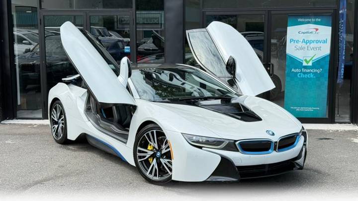 BMW i8