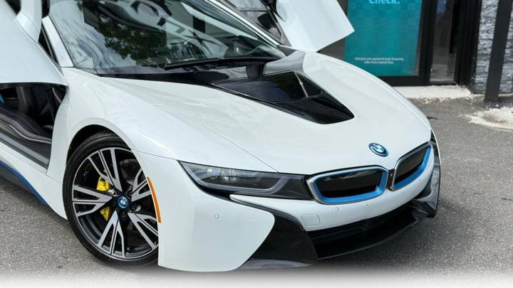 BMW i8