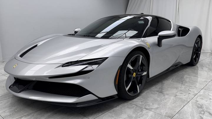 Ferrari SF90
