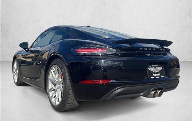 Porsche 718 Cayman
