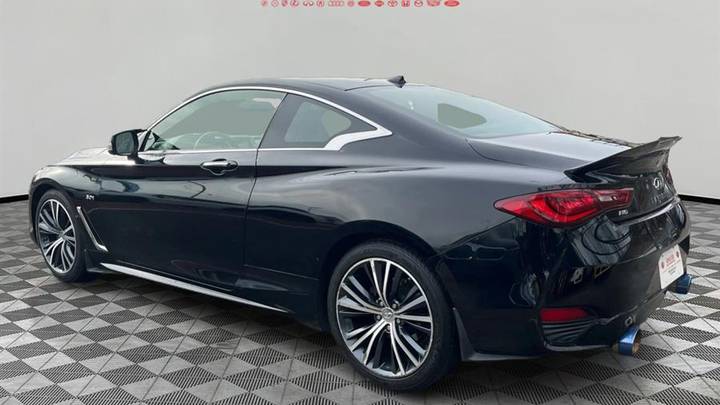 INFINITI Q60