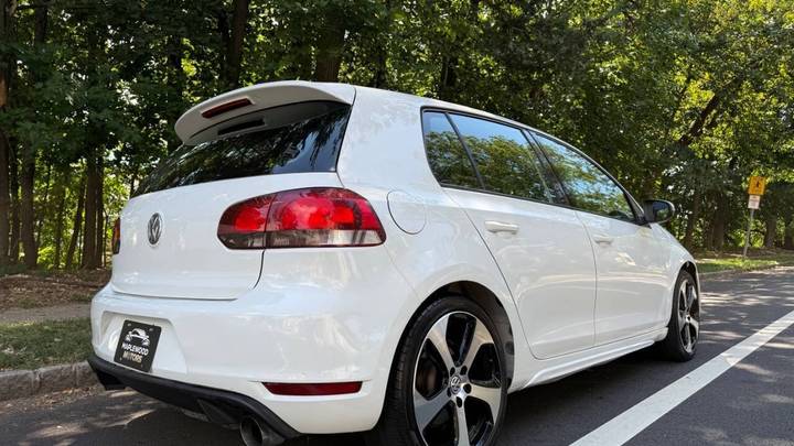 Volkswagen Golf GTI