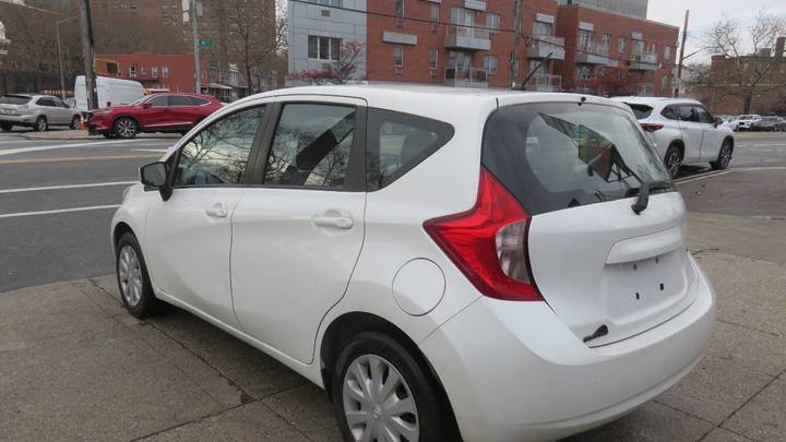Nissan Versa