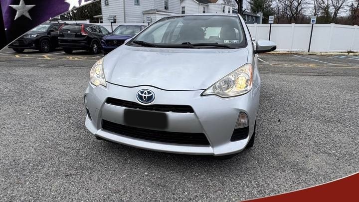 Toyota Prius c
