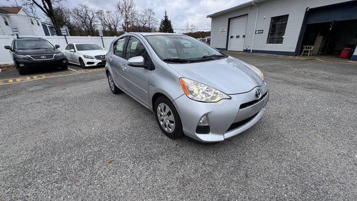 Toyota Prius c