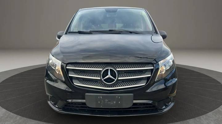 Mercedes-Benz Metris Passenger Van