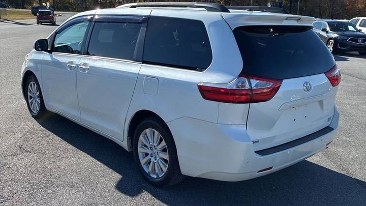 Toyota Sienna
