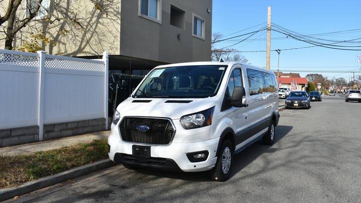 Ford Transit Passenger Wagon