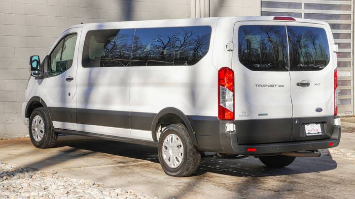 Ford Transit Passenger Wagon