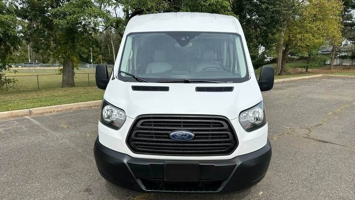 Ford Transit Passenger Wagon