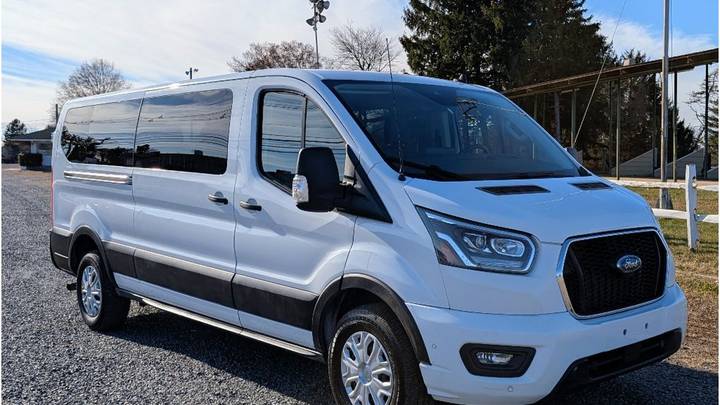 Ford Transit Passenger Wagon