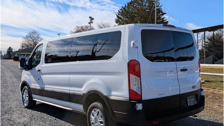 Ford Transit Passenger Wagon