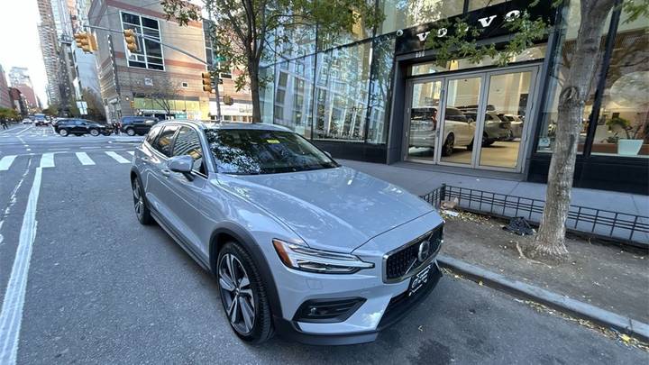 Volvo V60 Cross Country