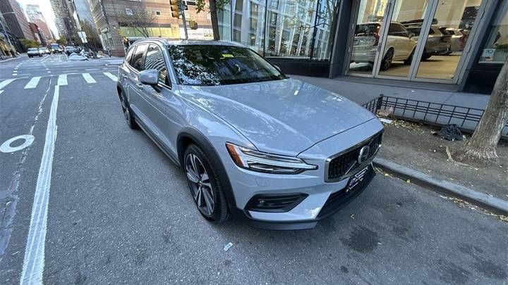Volvo V60 Cross Country
