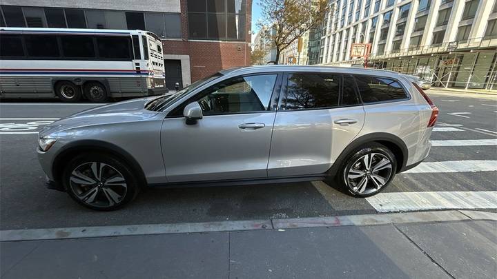 Volvo V60 Cross Country