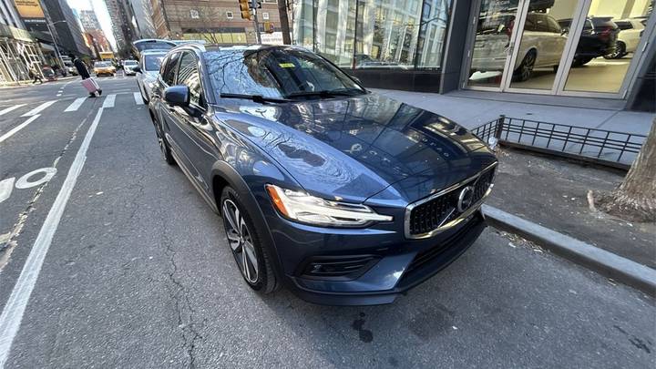 Volvo V60 Cross Country