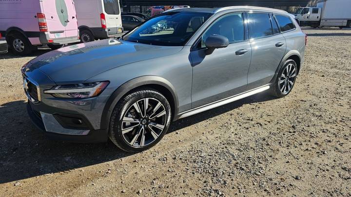 Volvo V60 Cross Country