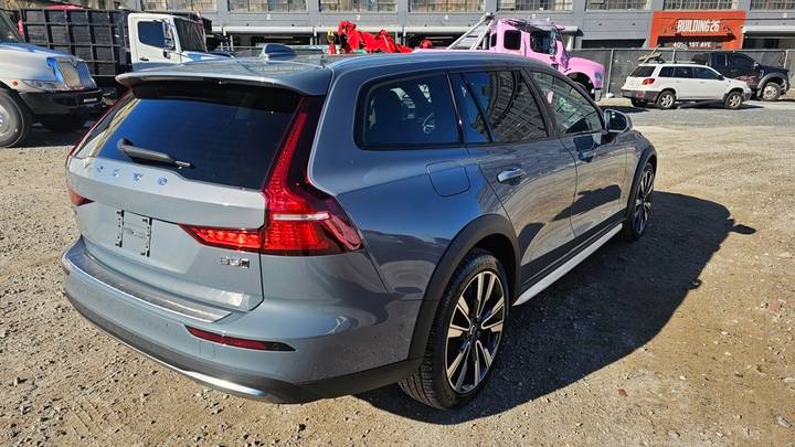 Volvo V60 Cross Country
