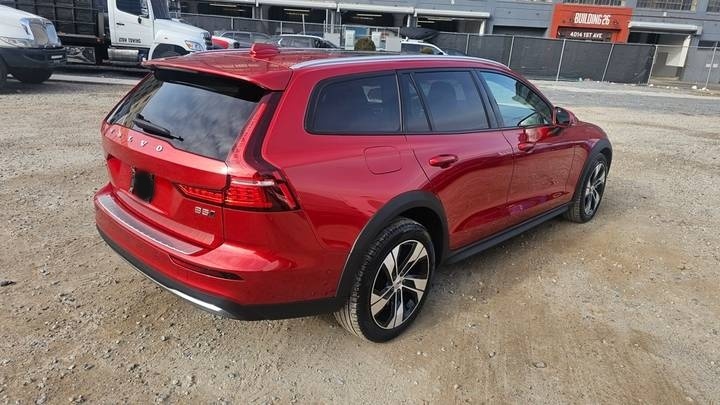 Volvo V60 Cross Country
