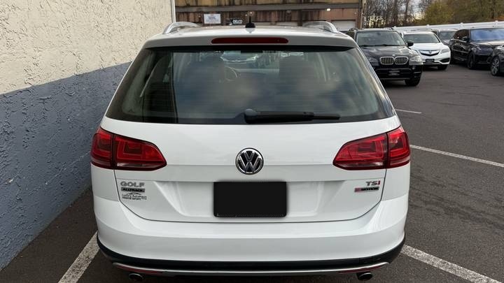 Volkswagen Golf Alltrack
