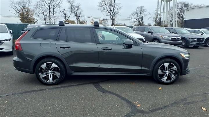 Volvo V60 Cross Country
