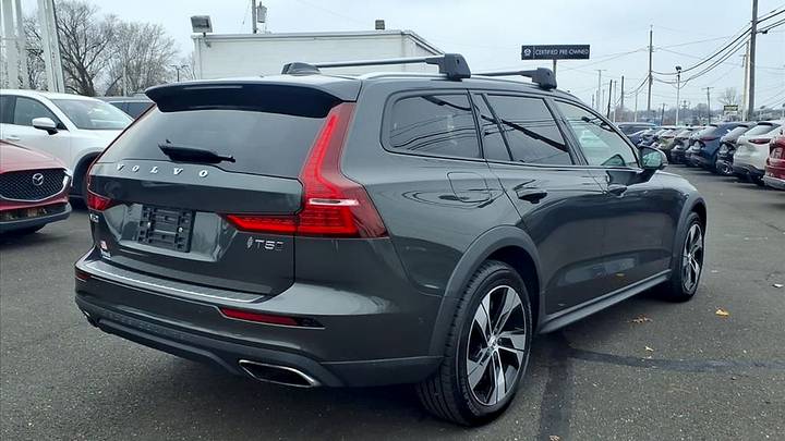 Volvo V60 Cross Country