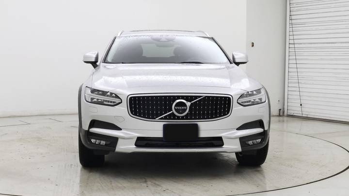 Volvo V90 Cross Country