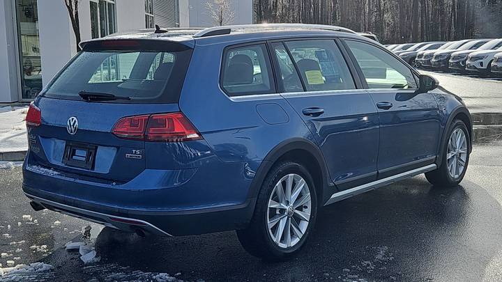 Volkswagen Golf Alltrack